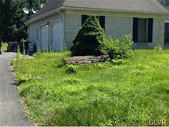 2nd image of 1138 N Treeline Dr