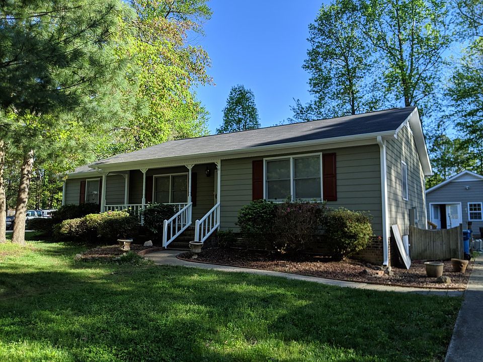 1st image of 611 Valley Dr