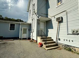 145 Spring Valley Rd APT 1A, Reading, PA 19605