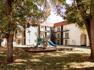 2303 Benson Gardens Blvd #2245-3O, Omaha, NE 68134