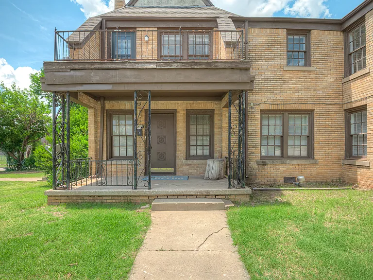 1803 NW 22nd Street - 2301 N. Florida — Photo 4