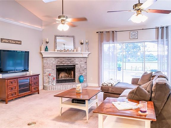 5th image of 348 Fairgreen Pl