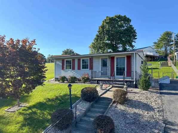 2393 Cole Ave, Staunton, VA 24401