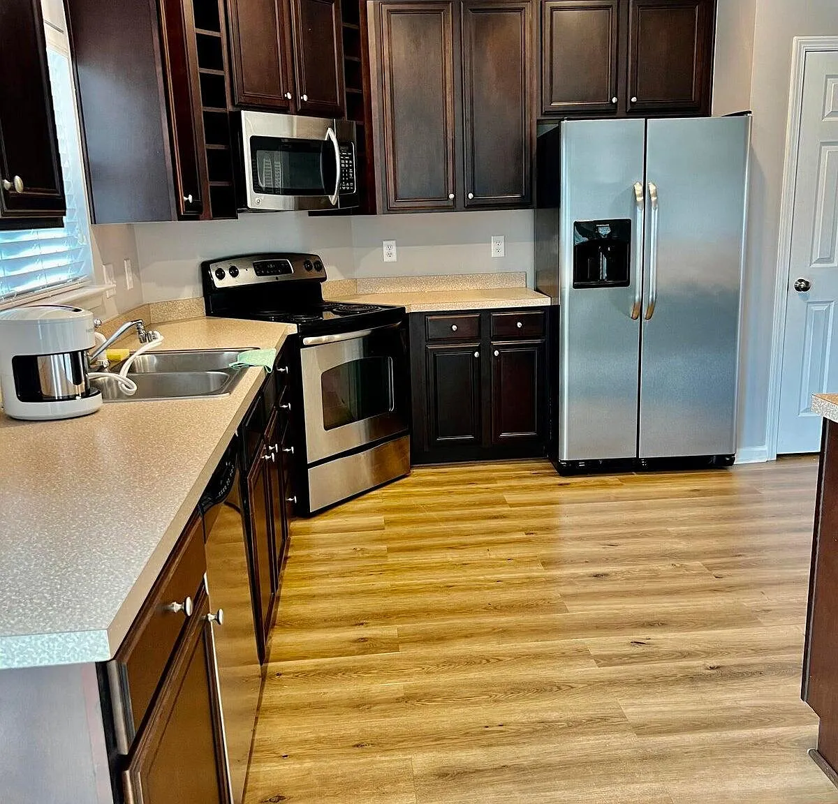 3 bed, 2.5 bath, 1780 sqft, $2,500 — Photo 3