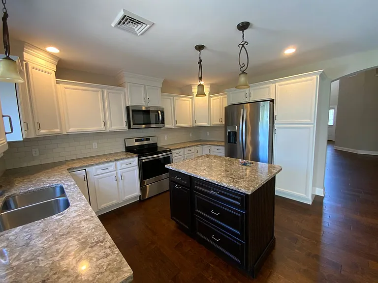 1365 Worthington Dr — Photo 7
