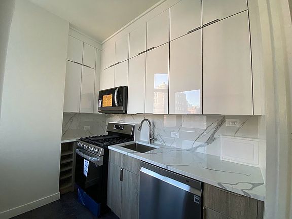 5th image of 200 E 32nd St APT 8A