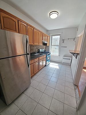 1st image of 23-67 Crescent St #2F