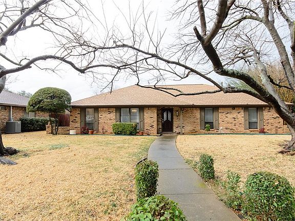 2nd image of 2205 Kirby Dr
