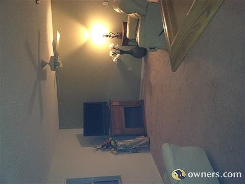 5th image of 2597 Birch Ave