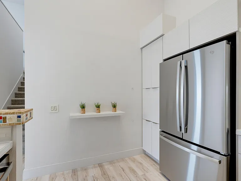 27529 Serena — Photo 28