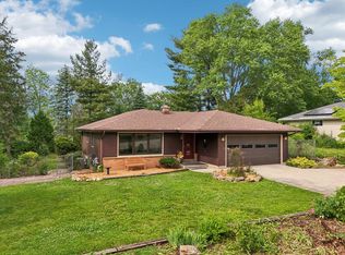 340 W Page St, Elkhorn, WI