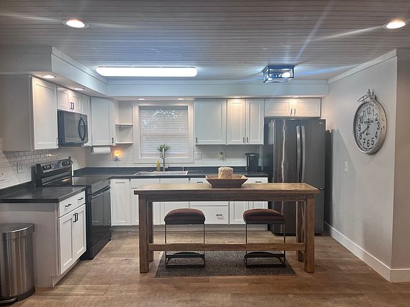 3rd image of 741 S New Jasper Station Rd