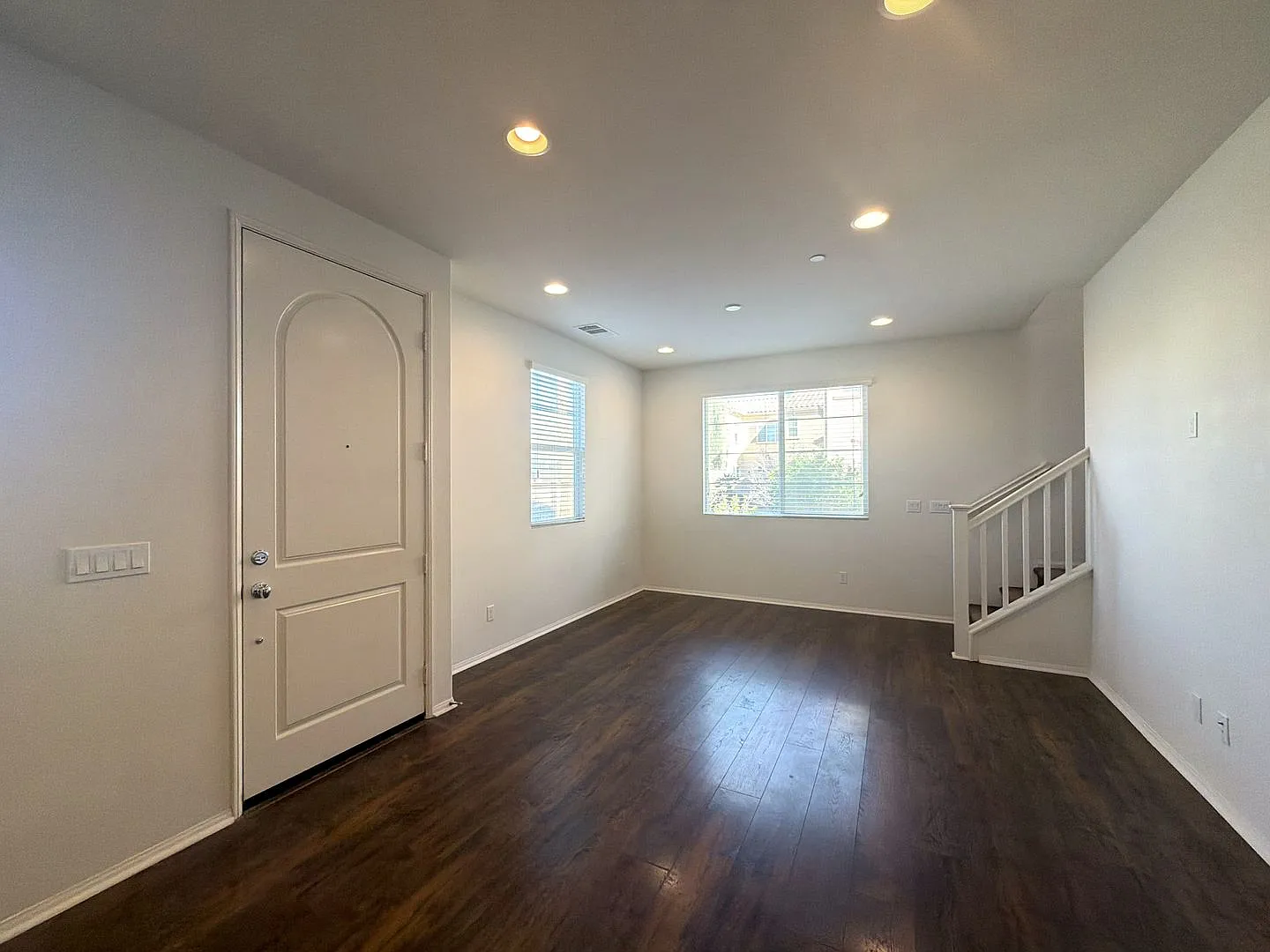 Available Now!! 4 Bedroom 3 Bathroom House In Spanish Walk, Palm Desert! — Photo 2