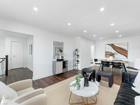 5th image of 36 Jellicoe Cres