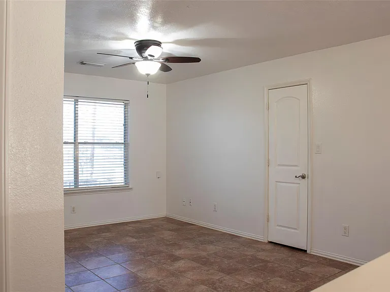 16130 Coleburn Dr — Photo 13