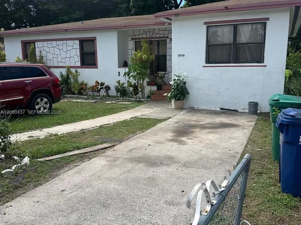 1500 NE 150th St, Miami, FL 33161