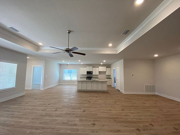 3rd image of 3398 Southwind Dr
