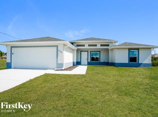 2706 20th St SW, Lehigh Acres, FL 33976
