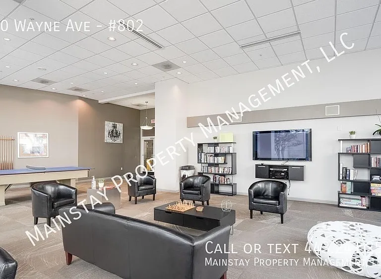 930 Wayne Ave #802 — Photo 17