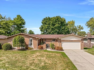 37365 Pocahontas Dr, Clinton Township, MI, 48036