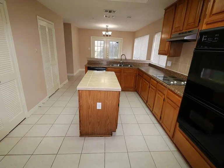 12510 Sableleaf Dr — Photo 7
