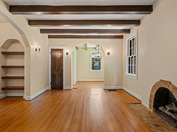 5th image of 112 Spring Valley Rd