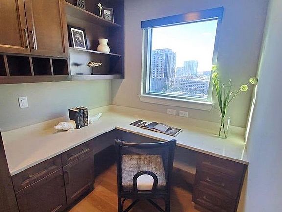 3rd image of 2325 N Akard St #1501