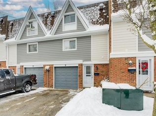 9 Trudy Ct, Hamilton, ON L9H5P6