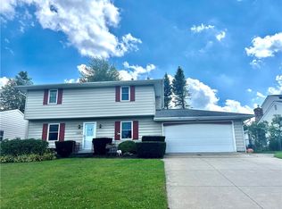 2549 E Grandview Blvd, Erie, PA 16510