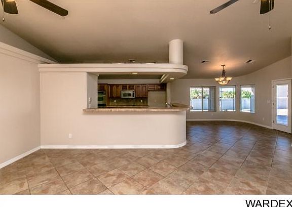 5th image of 3245 Jamaica Blvd S