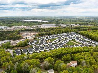 9 Pine Grove Ln, West Greenwich, RI 02817