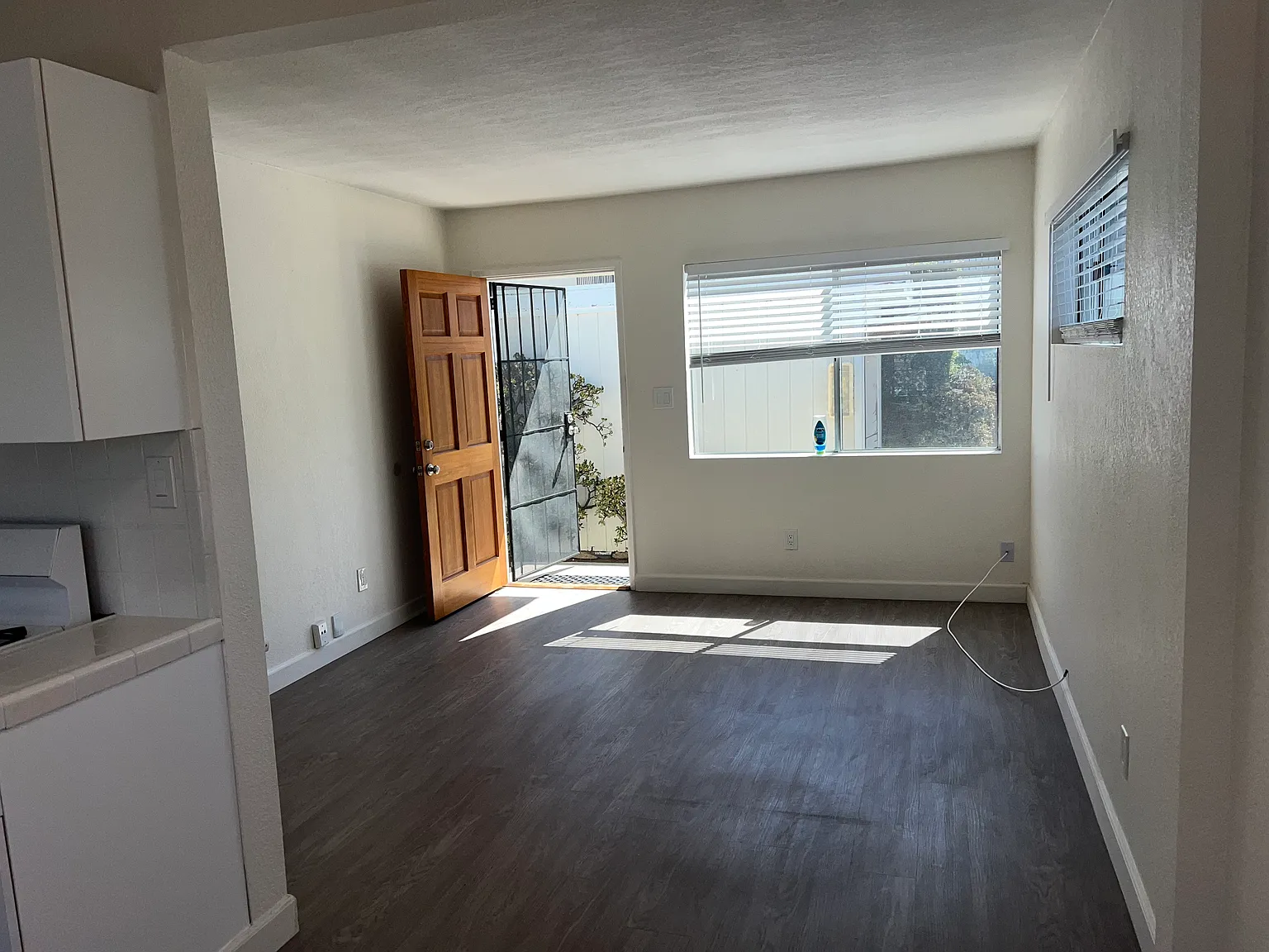 1 bed, $2,500 — Photo 1
