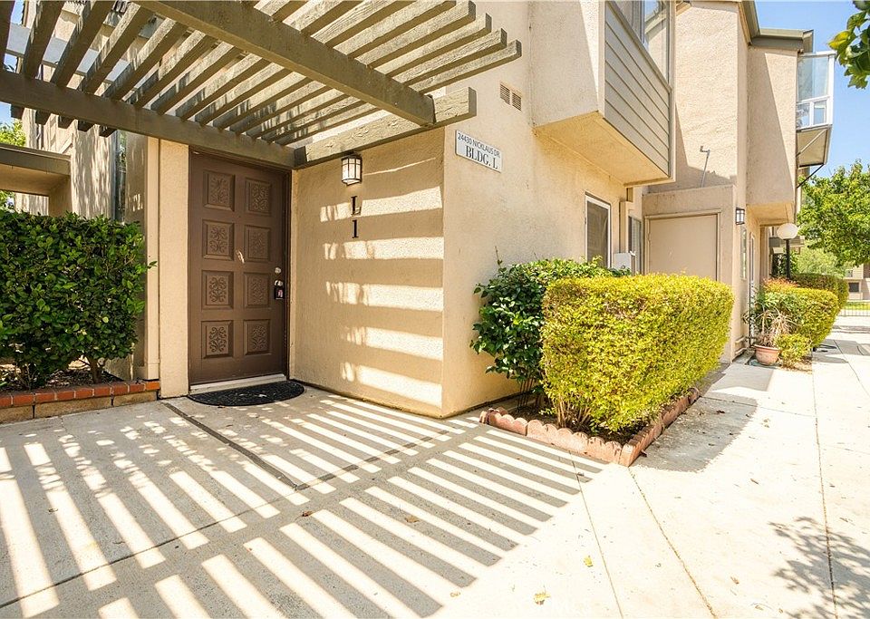 1st image of 24430 Nicklaus Dr Unit L1