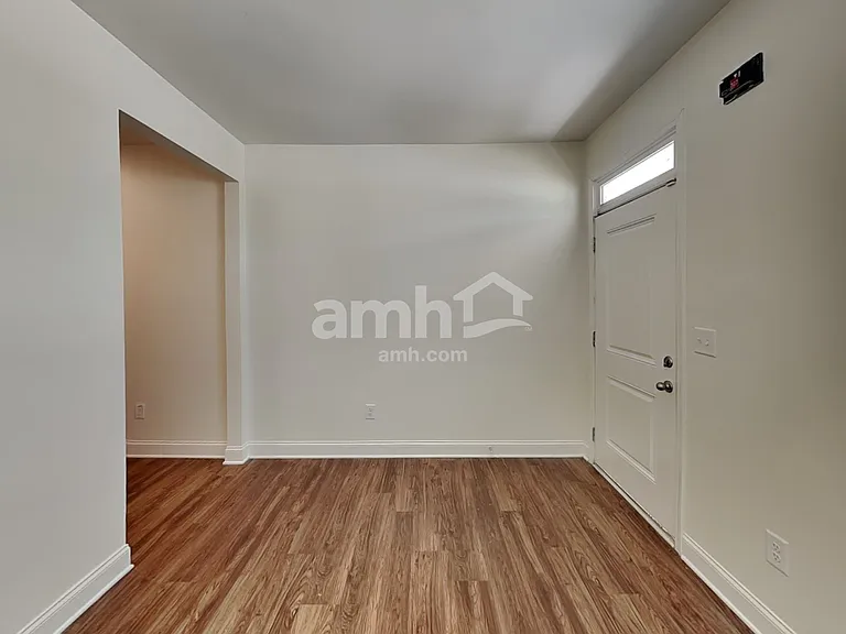 2467 Napa Valley Dr — Photo 7