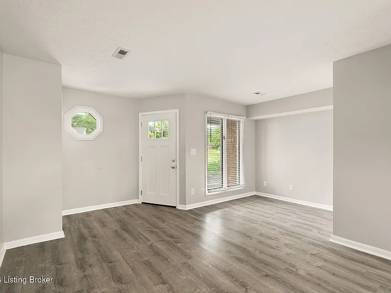 3509 Tabor Ct #7 — Photo 3