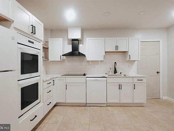 3rd image of 11 Seminary Ave