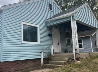 2404 S 11th St, Springfield, IL 62703