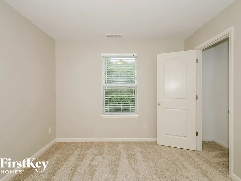 913 Bolivia Dr — Photo 12