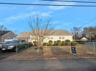 23 Pond Ln, Randolph, MA 02368