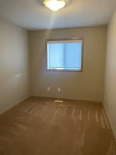 3 bed, 3.0 bath, $1,900 — Photo 3