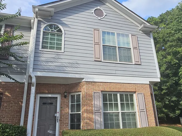 2511 Walden Lake Dr, Decatur, GA 30035