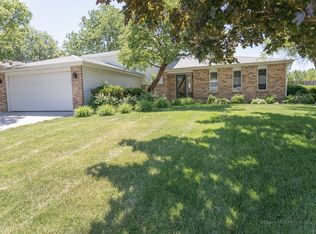 521 Danny Dr, Shorewood, IL