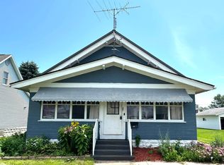 206 Cedar St, Williams, IA 50271