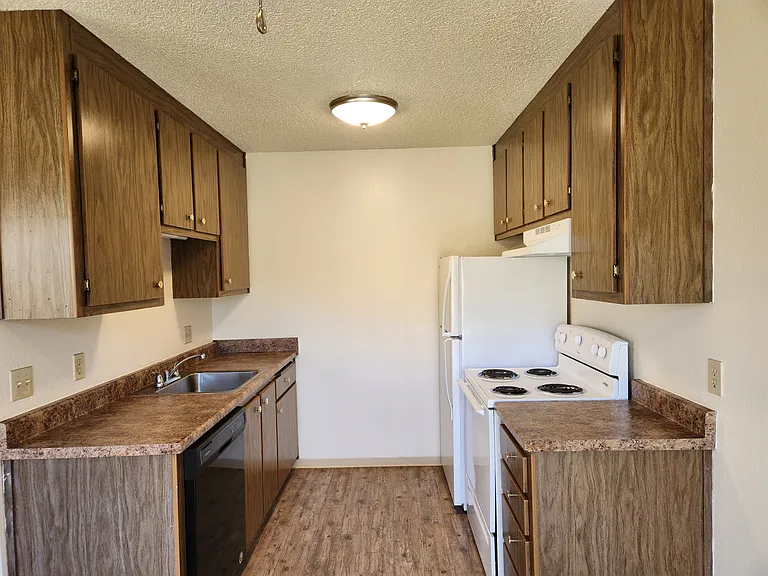 Vintage Apartments — Photo 7