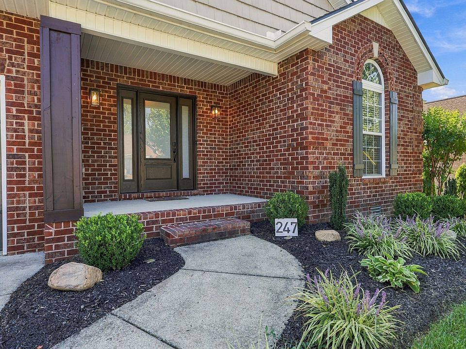1st image of 247 Walbrook Dr