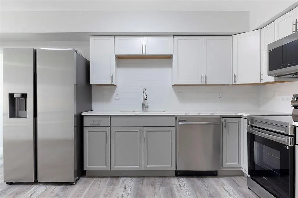4 bed, 2.0 bath, 1096 sqft, $2,400 — Photo 3