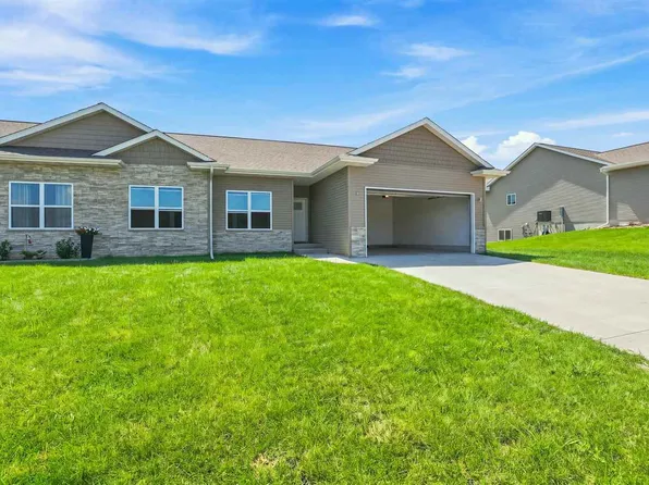 1895 Ashford Ave, Muscatine, IA 52761