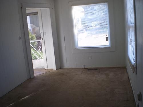 4th image of 213 Cunningham St