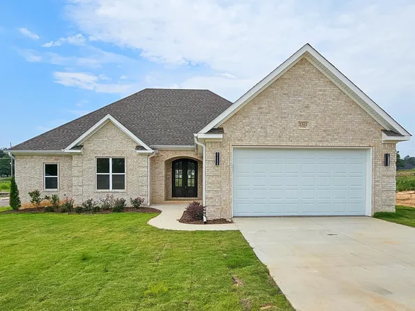 2312 S 19th St, Paragould, AR 72450