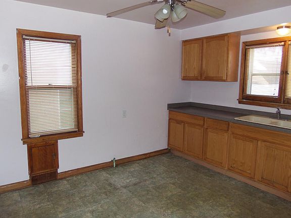 5th image of 4555 N 40th St